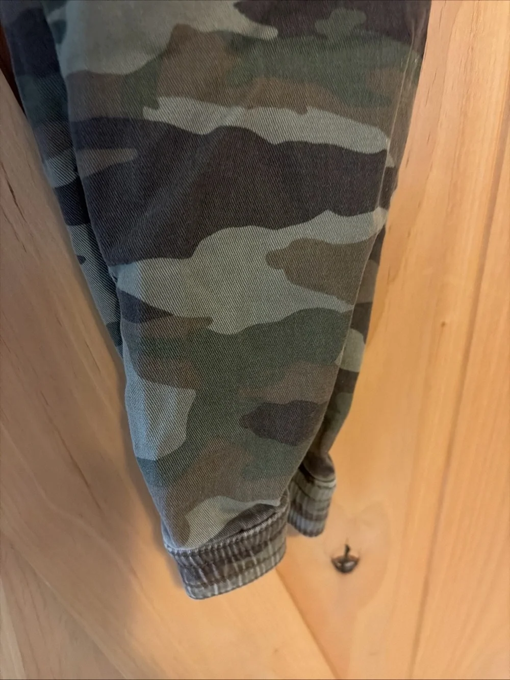 Abercrombie Kids Boys Camouflage Jogger Pants Pull On Elastic Pockets 11/12